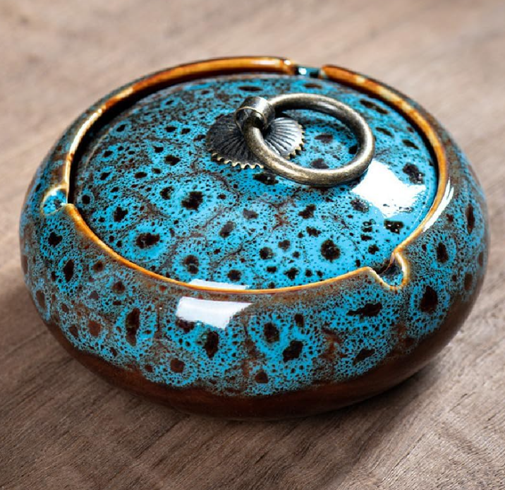 Handmade Pattern Ceramic Ashtray with Lid