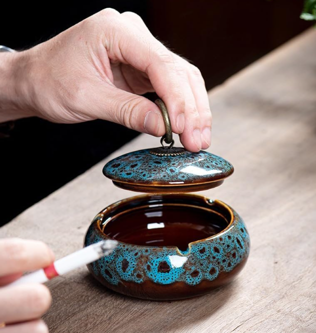 Handmade Pattern Ceramic Ashtray with Lid - Image 2