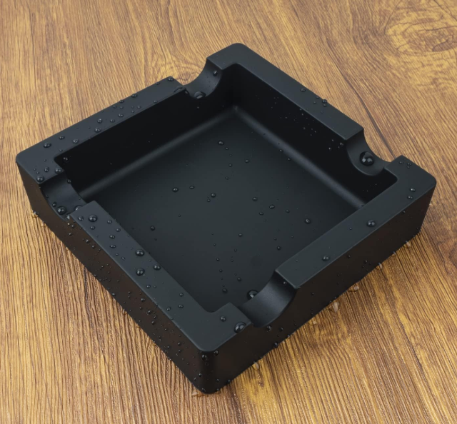 Large Silicone Cigar Ashtray with Four Holders