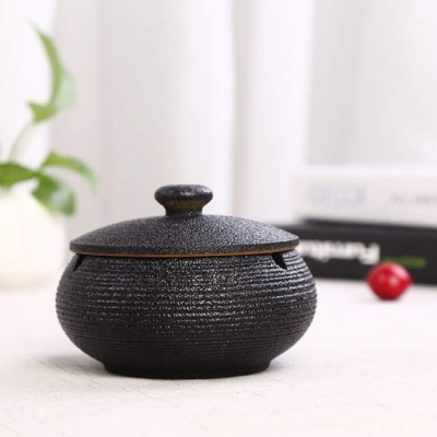 Black Ceramic Windproof Ashtray with Lid